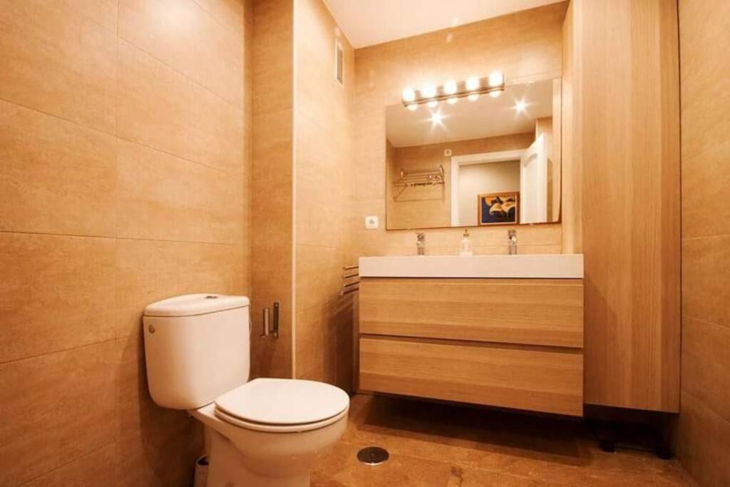 Apartamento + Parking En El Centro De Cartagena Exterior photo